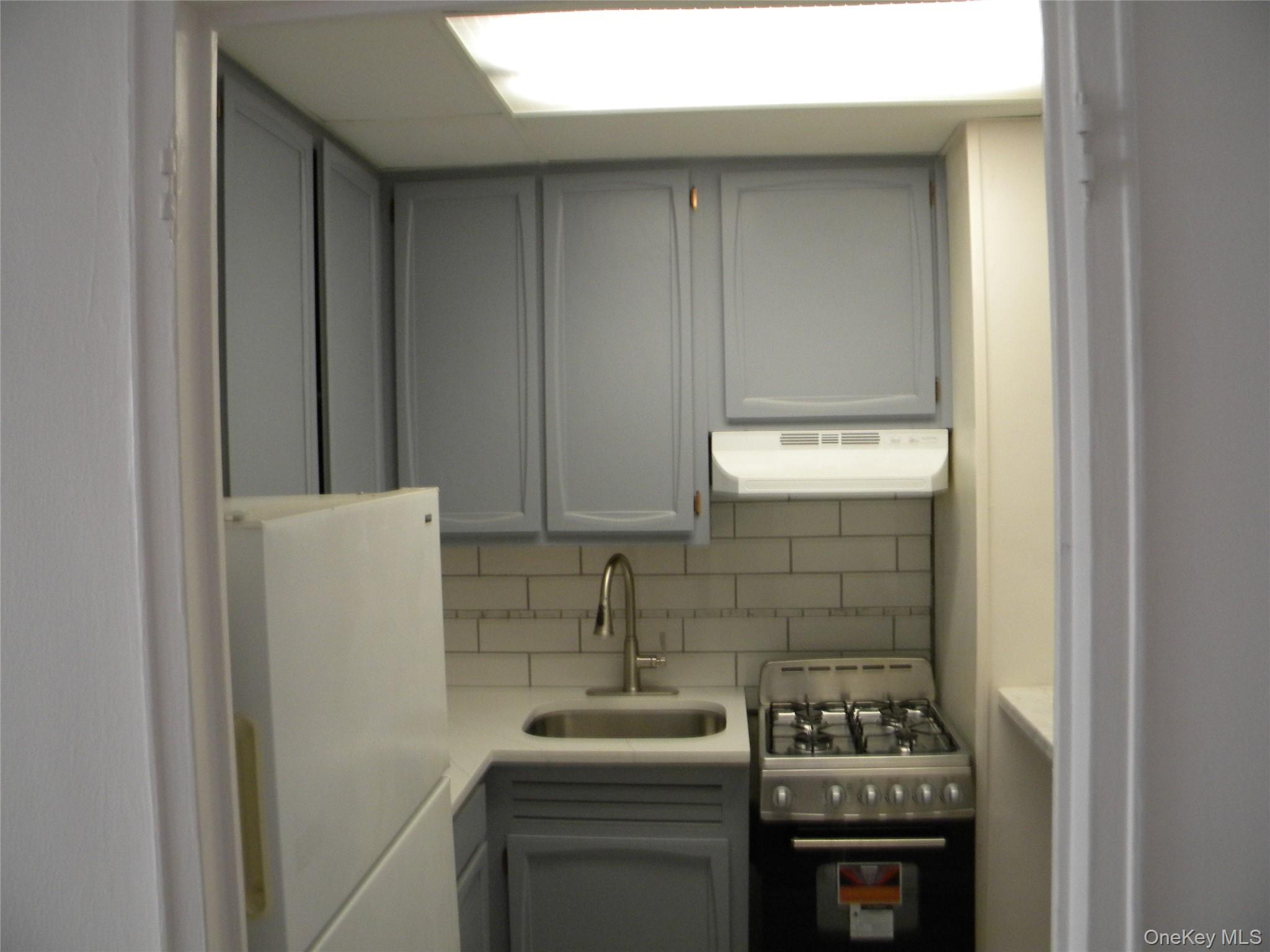 #10 photo, 70-25 Yellowstone Boulevard, Forest Hills , NY 11375