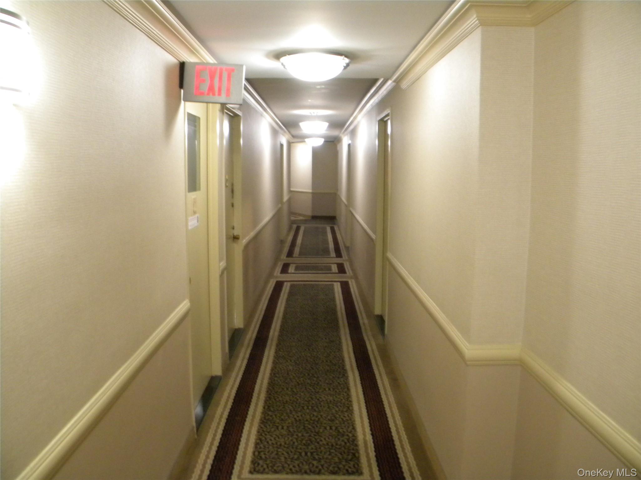 #20 photo, 70-25 Yellowstone Boulevard, Forest Hills , NY 11375