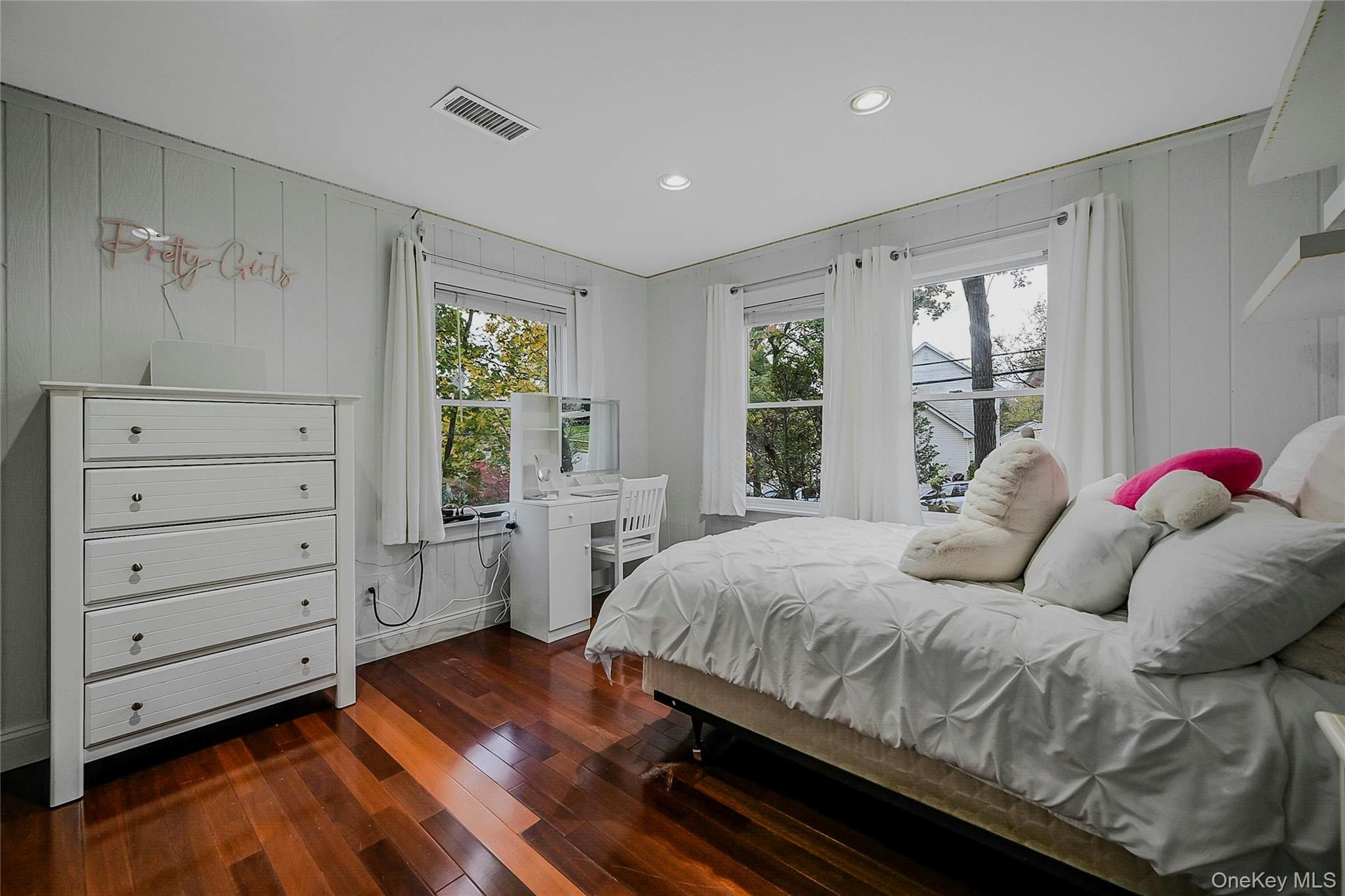 #19 photo, 8 Margaret Avenue, Nesconset , NY 11767