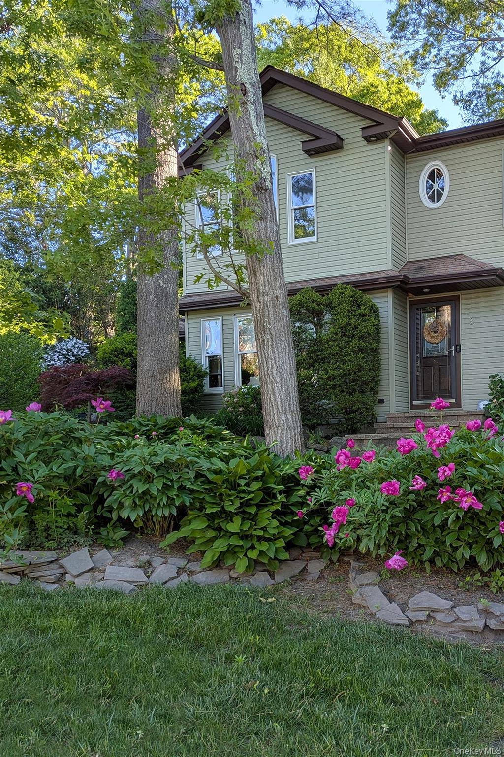 #5 photo, 8 Margaret Avenue, Nesconset , NY 11767