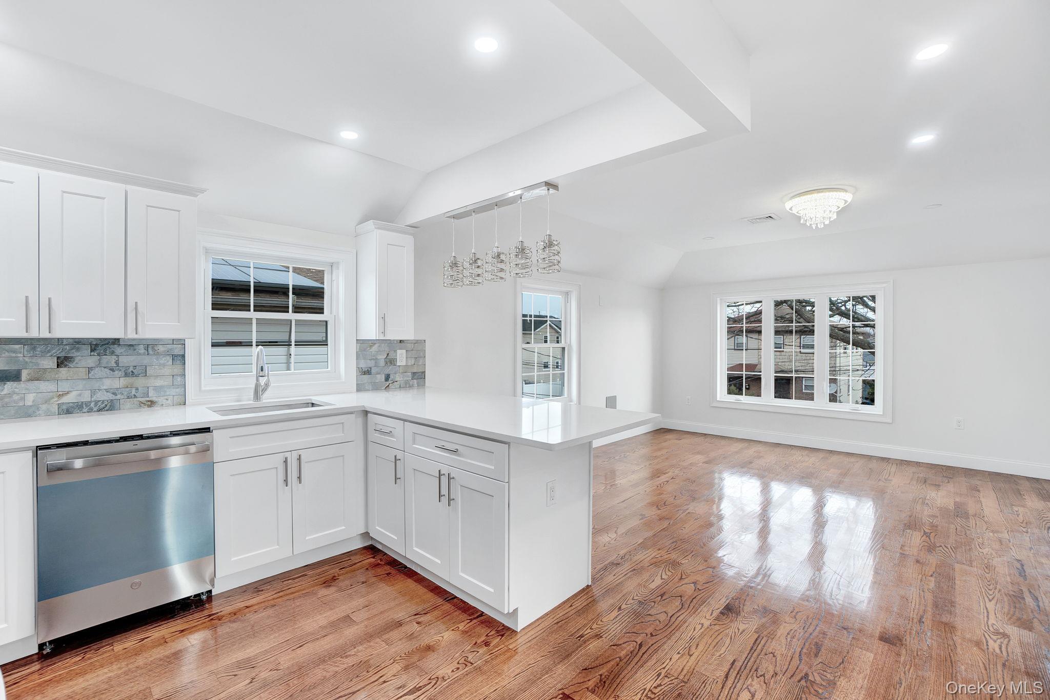 #15 photo, 130-32 177th Street, কুইন্‌স Jamaica , NY 11434