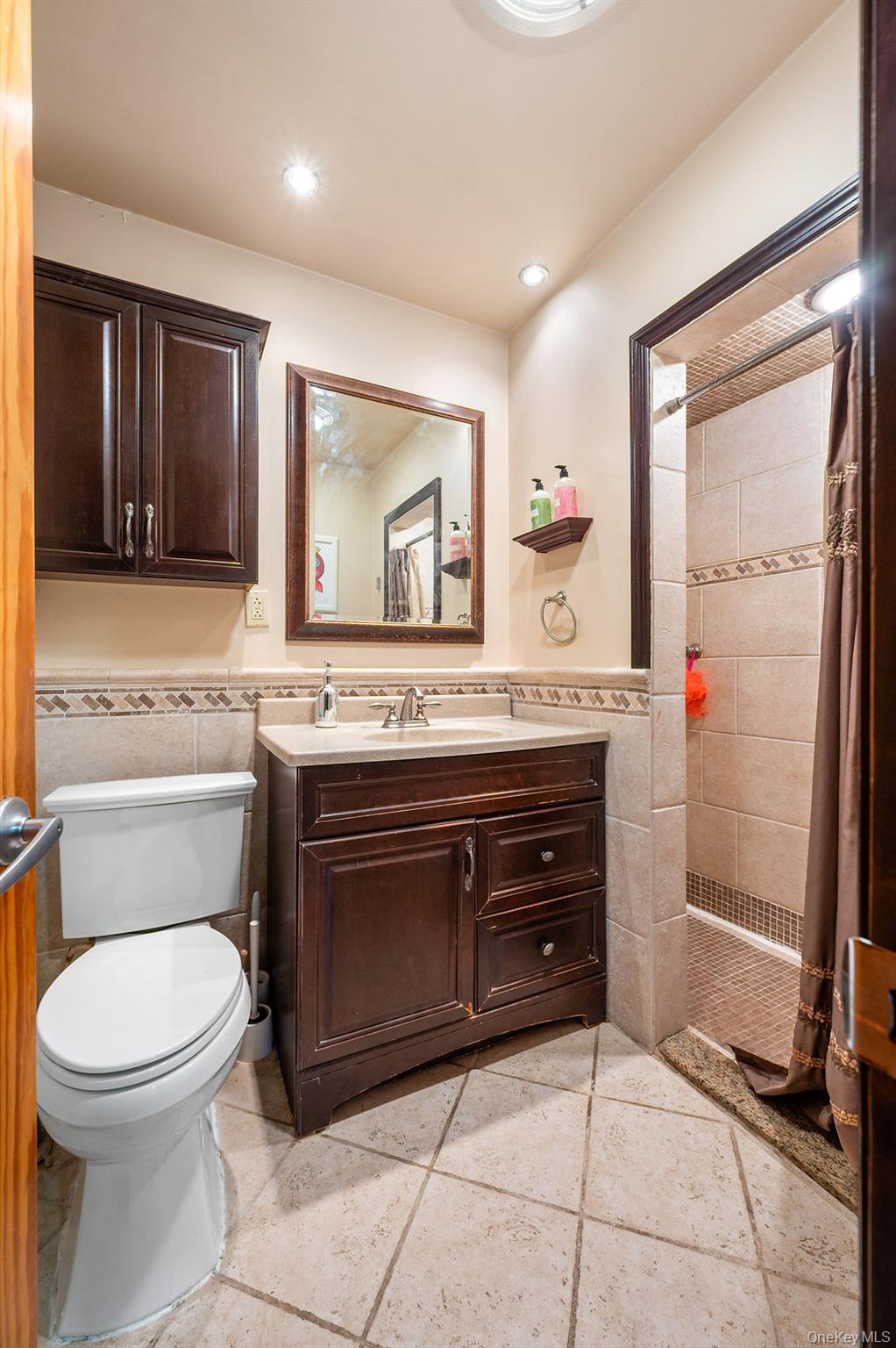 #10 photo, 2741 Anthony Avenue, Bellmore , NY 11710