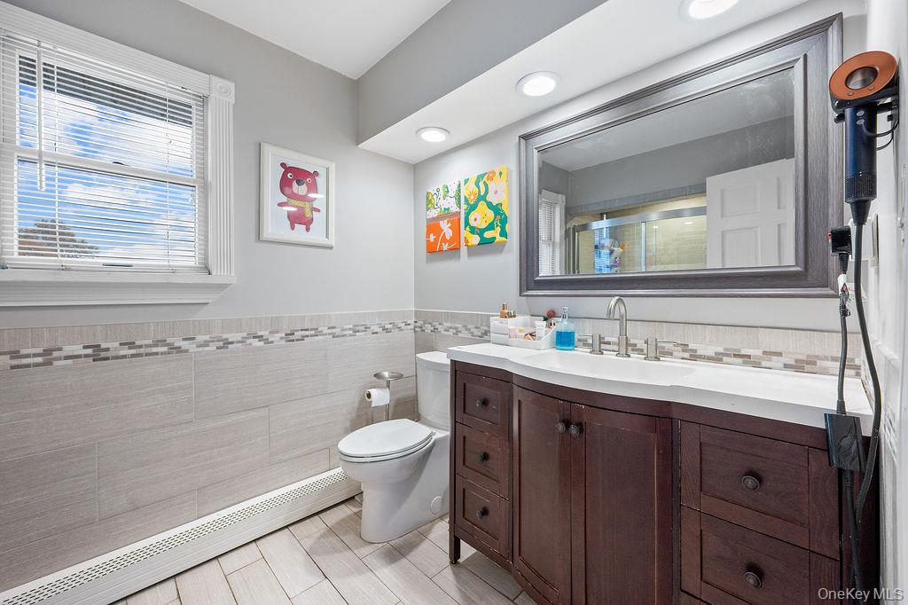 #17 photo, 2741 Anthony Avenue, Bellmore , NY 11710