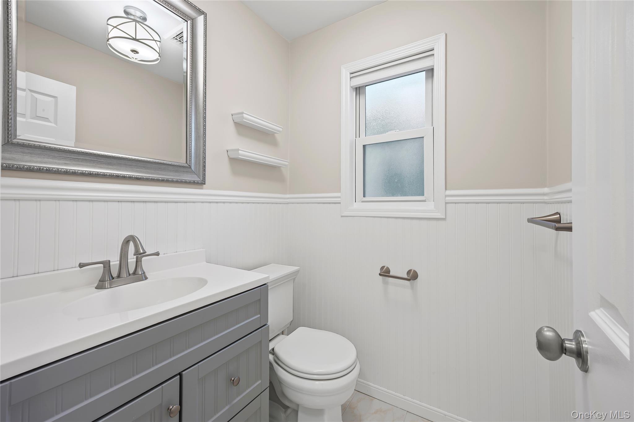 #13 photo, 647 Lincoln Street, Baldwin Harbor , NY 11510