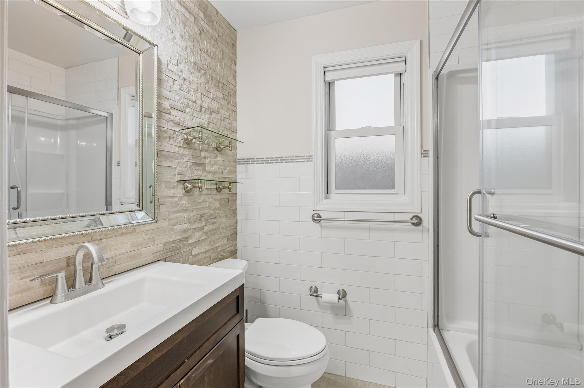 #17 photo, 647 Lincoln Street, Baldwin Harbor , NY 11510