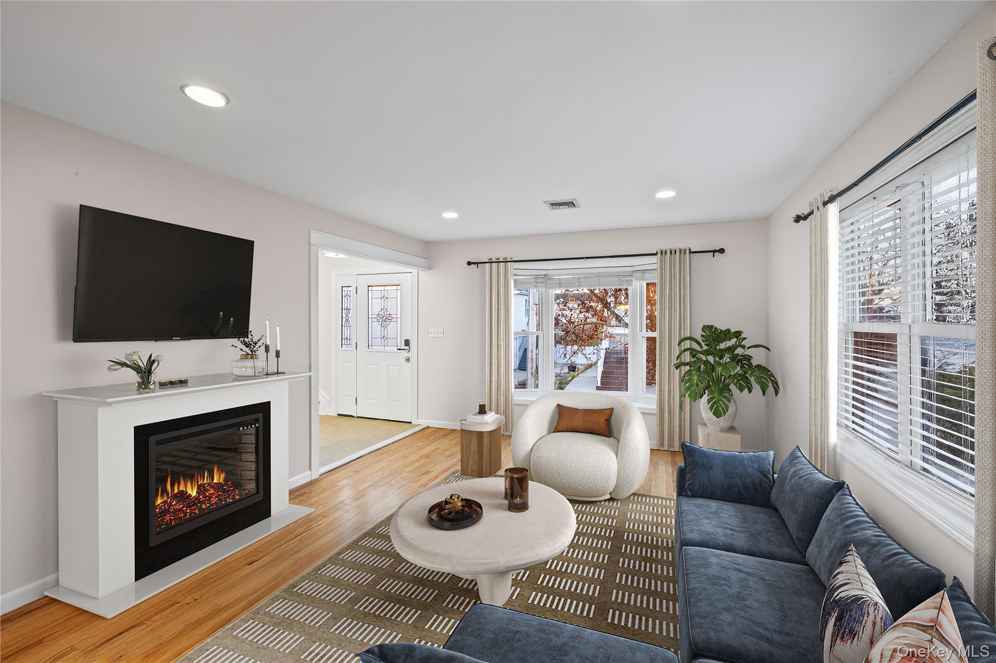 #5 photo, 647 Lincoln Street, Baldwin Harbor , NY 11510