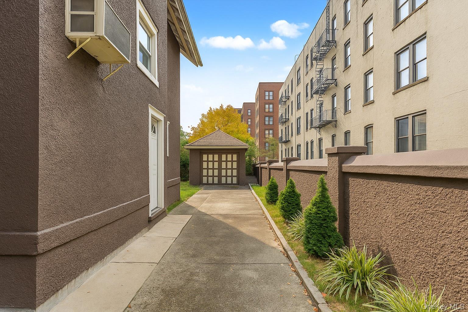 #4 photo, 1917 Glenwood Road, Brooklyn , NY 11230