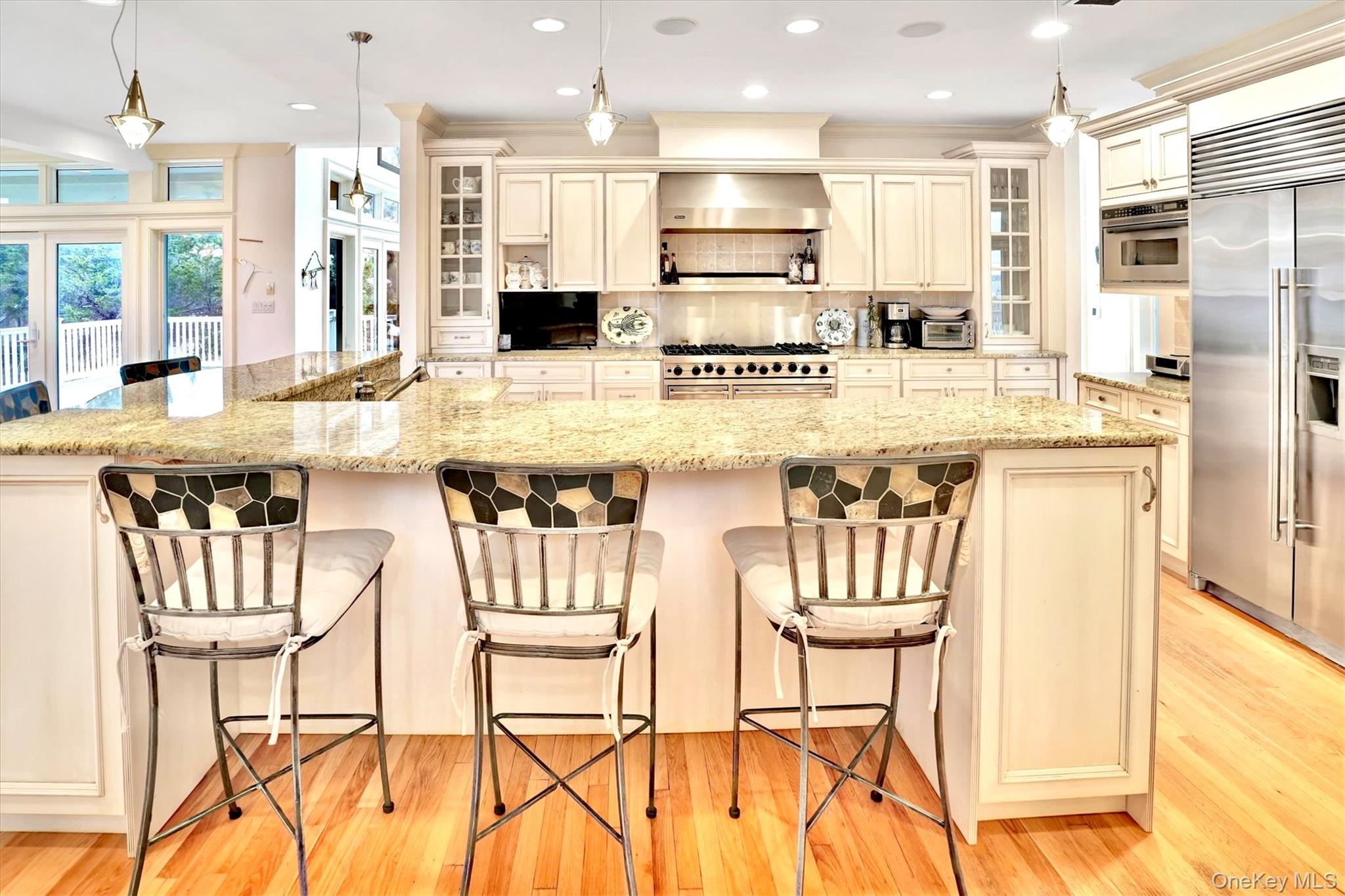 #10 photo, 605 Dune Road, Westhampton , NY 11977