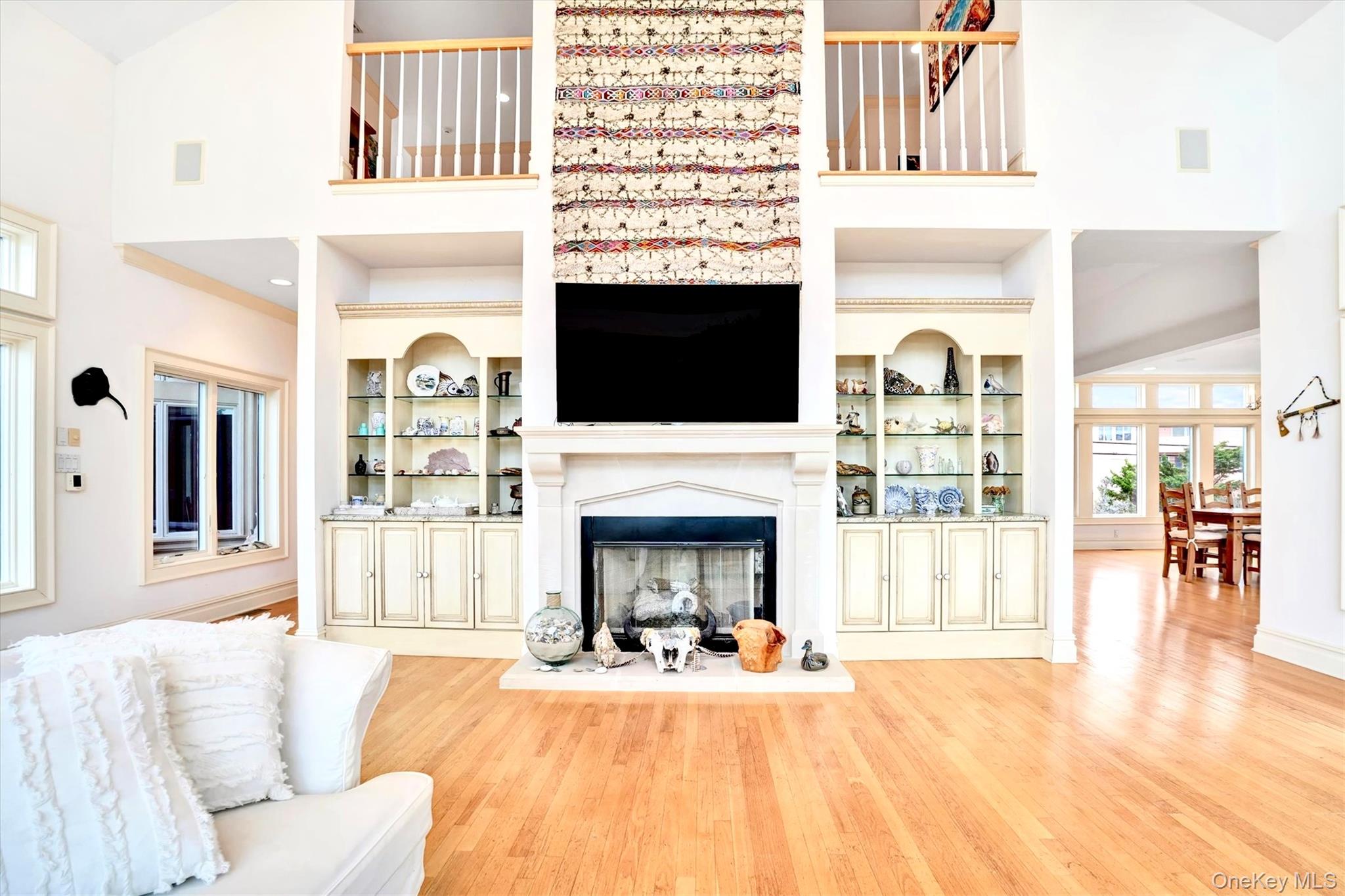 #16 photo, 605 Dune Road, Westhampton , NY 11977