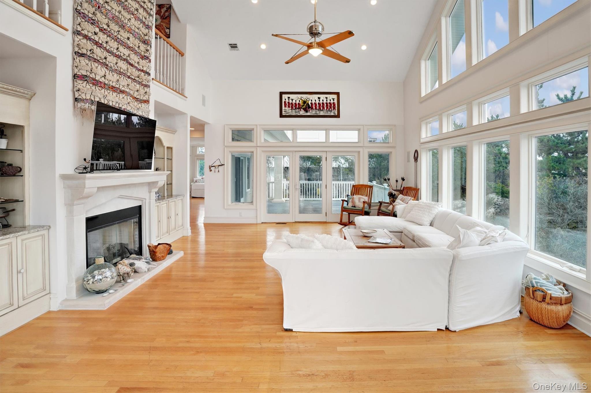 #18 photo, 605 Dune Road, Westhampton , NY 11977