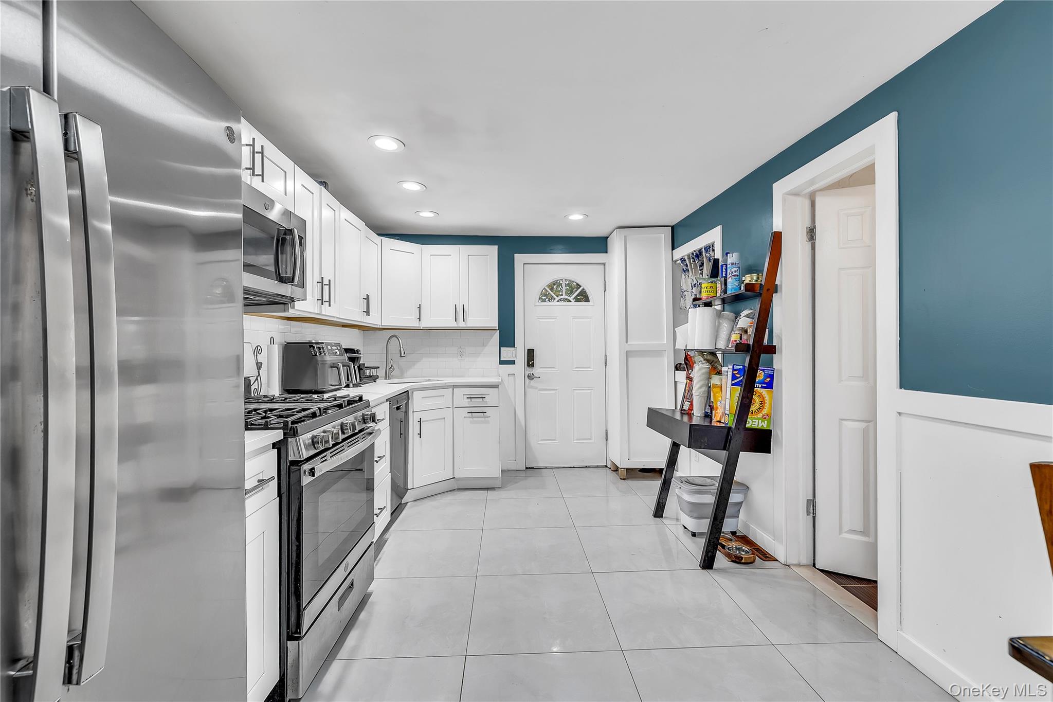 #10 photo, 74 Weichers Avenue, Ronkonkoma , NY 11779