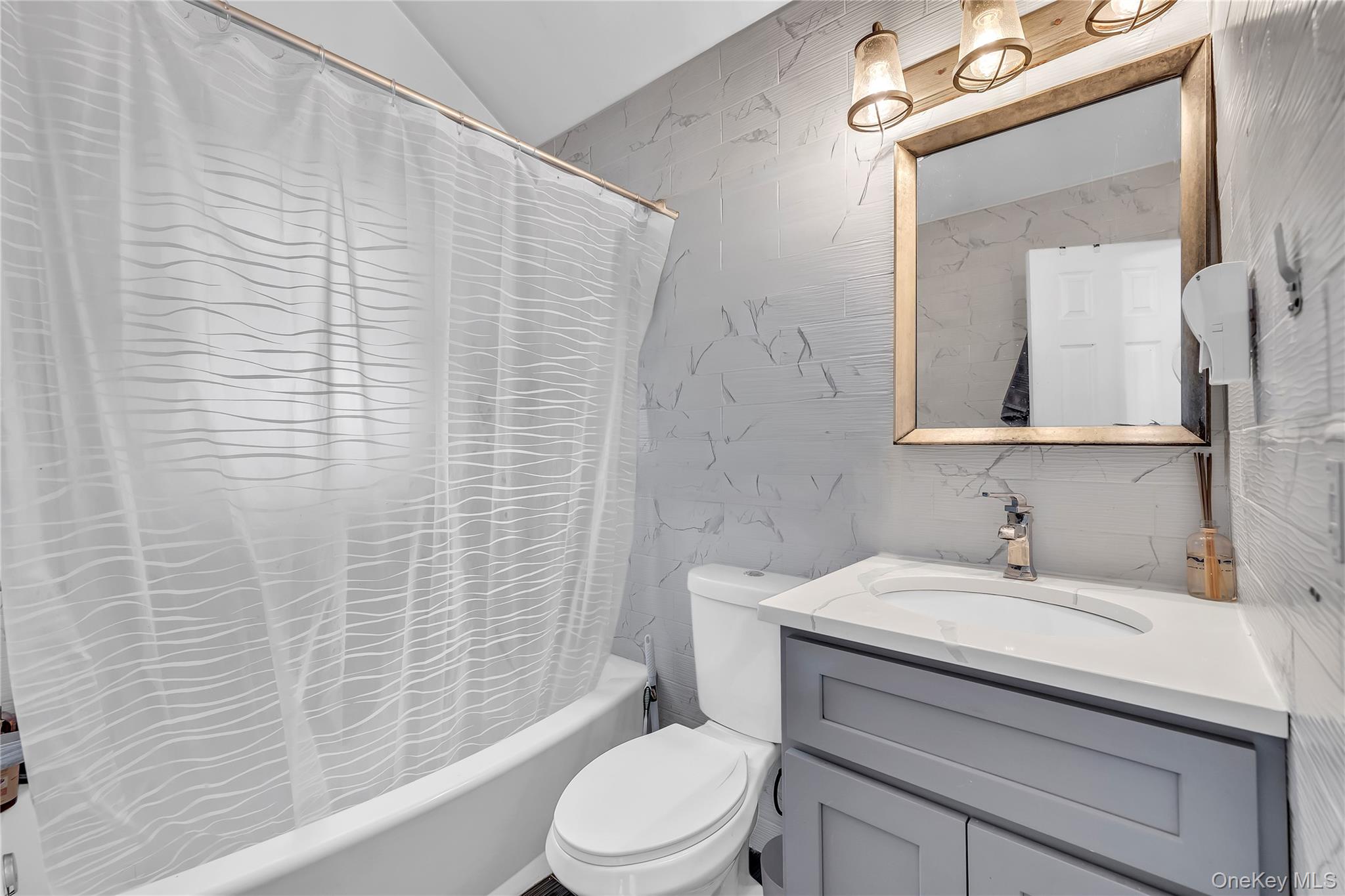 #17 photo, 74 Weichers Avenue, Ronkonkoma , NY 11779