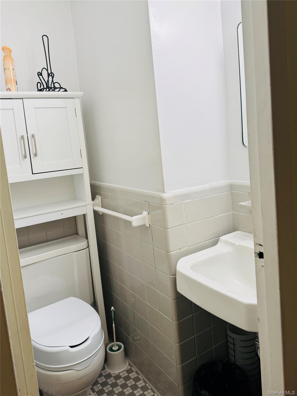 #7 photo, 2 Fordham Hill Oval, Bronx , NY 10468