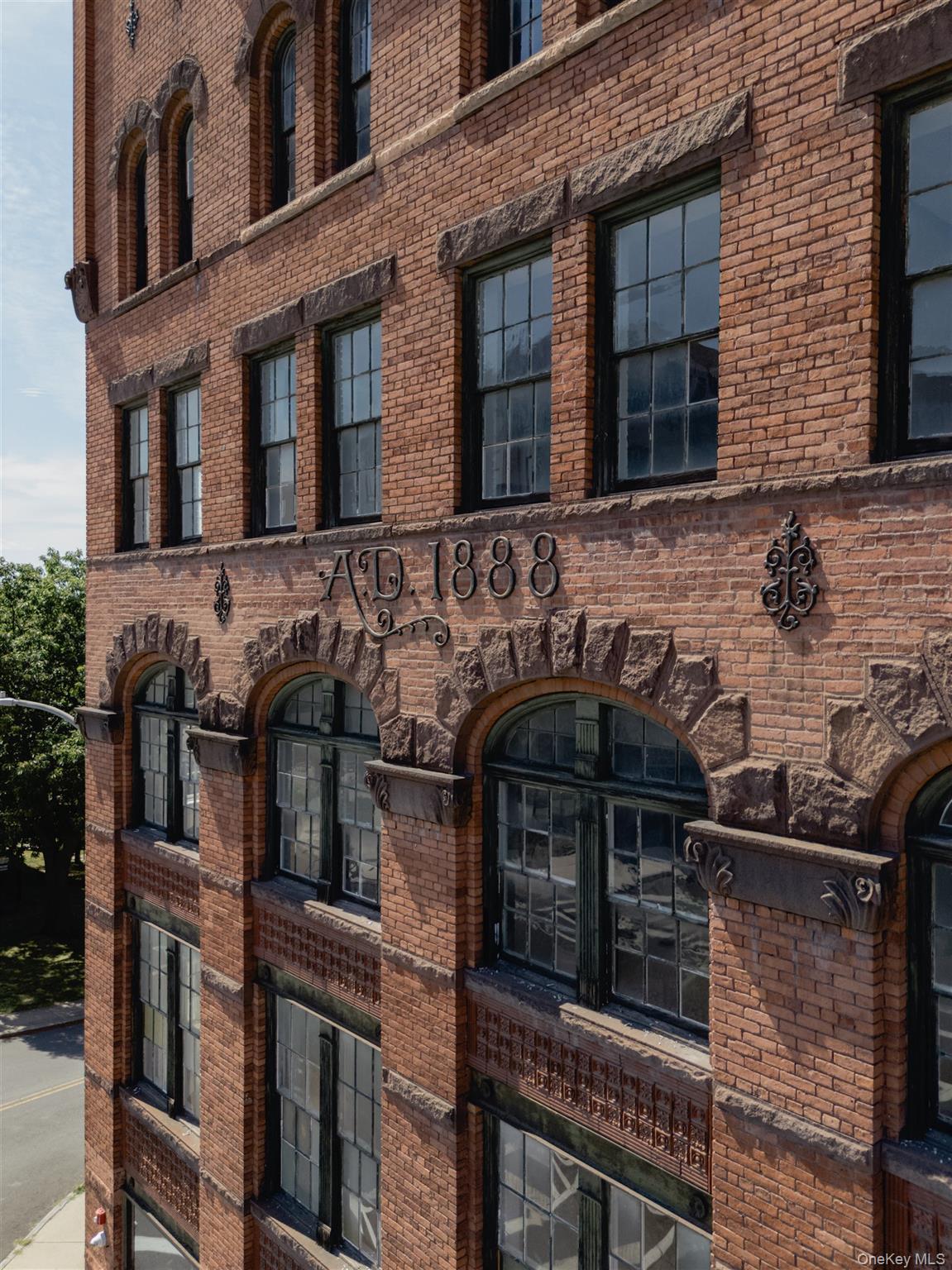 #12 photo, 155 River Street, Troy , NY 12180