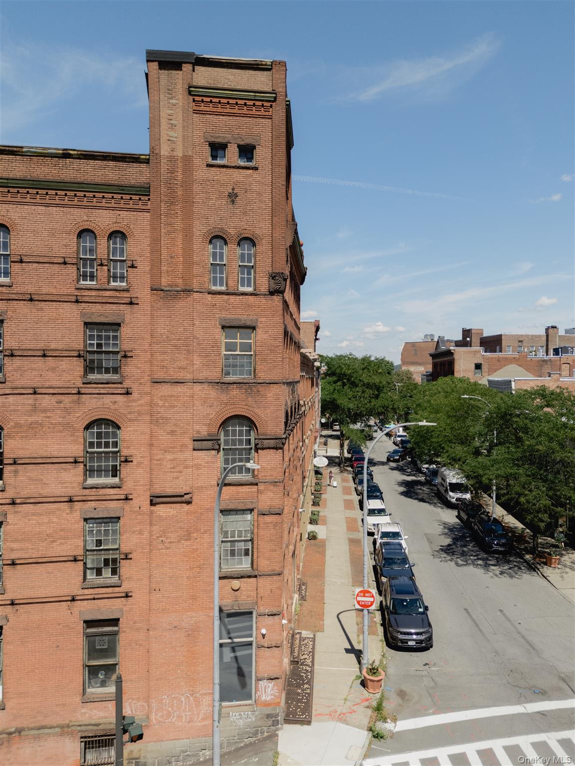 #8 photo, 155 River Street, Troy , NY 12180