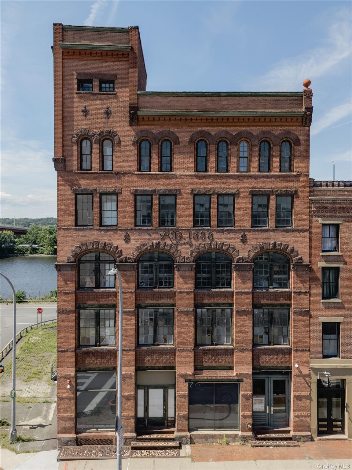 #9 photo, 155 River Street, Troy , NY 12180