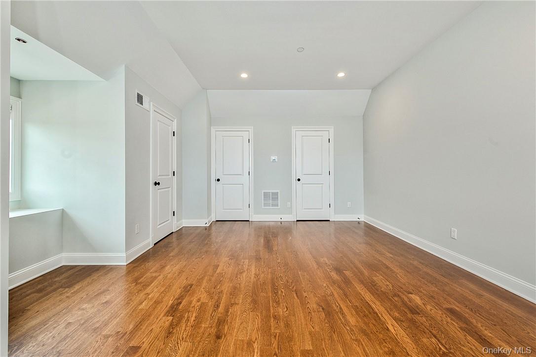 #15 photo, 124-B Maple Avenue, Rye , NY 10580