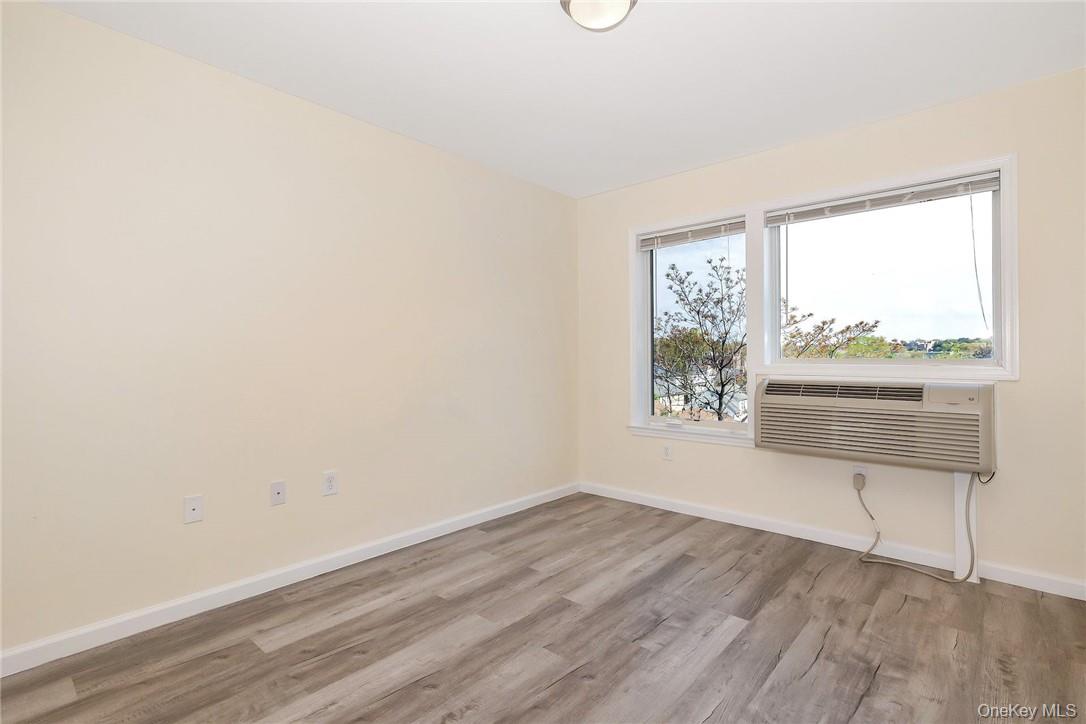 #6 photo, 68 Lake Street, White Plains , NY 10603