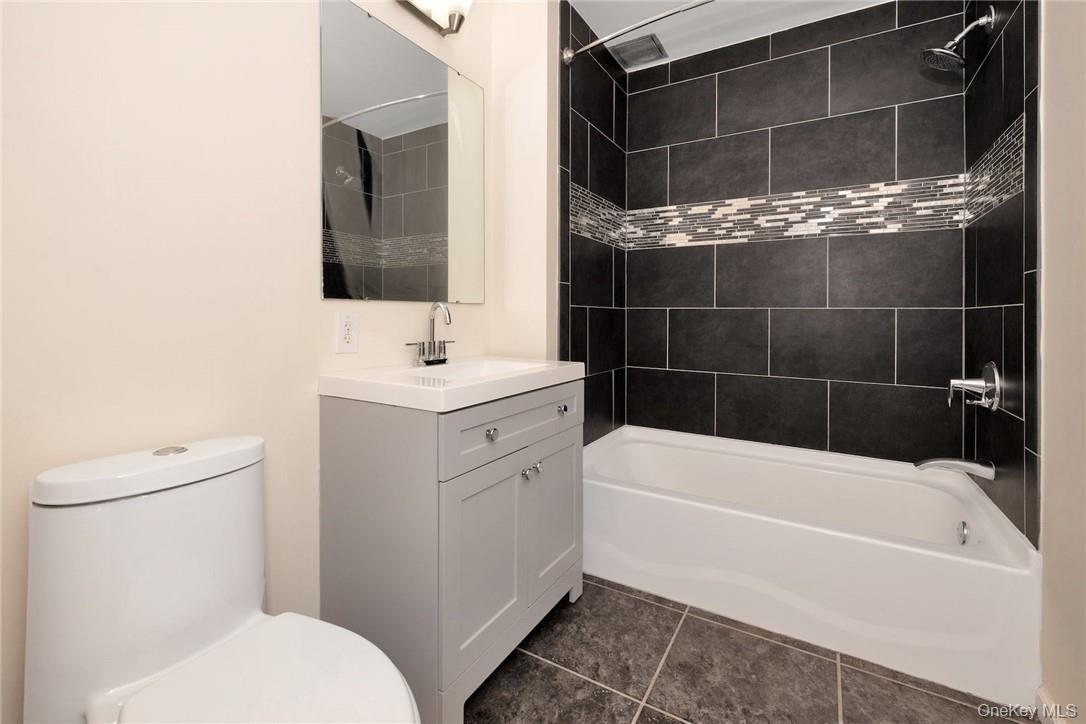 #19 photo, 68 Lake Street, White Plains , NY 10603