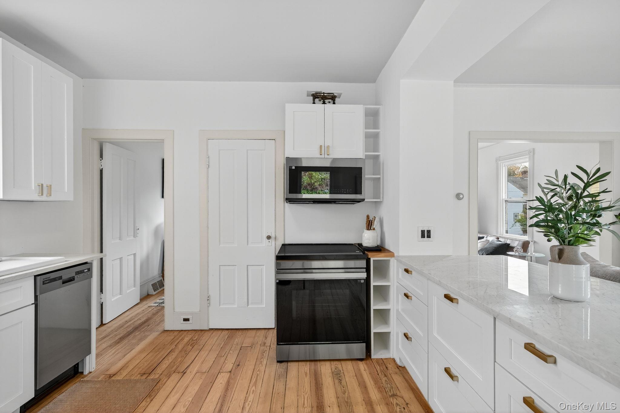 #13 photo, 139 Linderman Avenue, Kingston , NY 12401