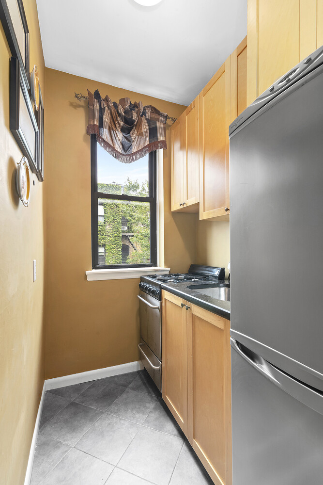 #8 photo, 531 E 87TH Street, Yorkville , NY 10128