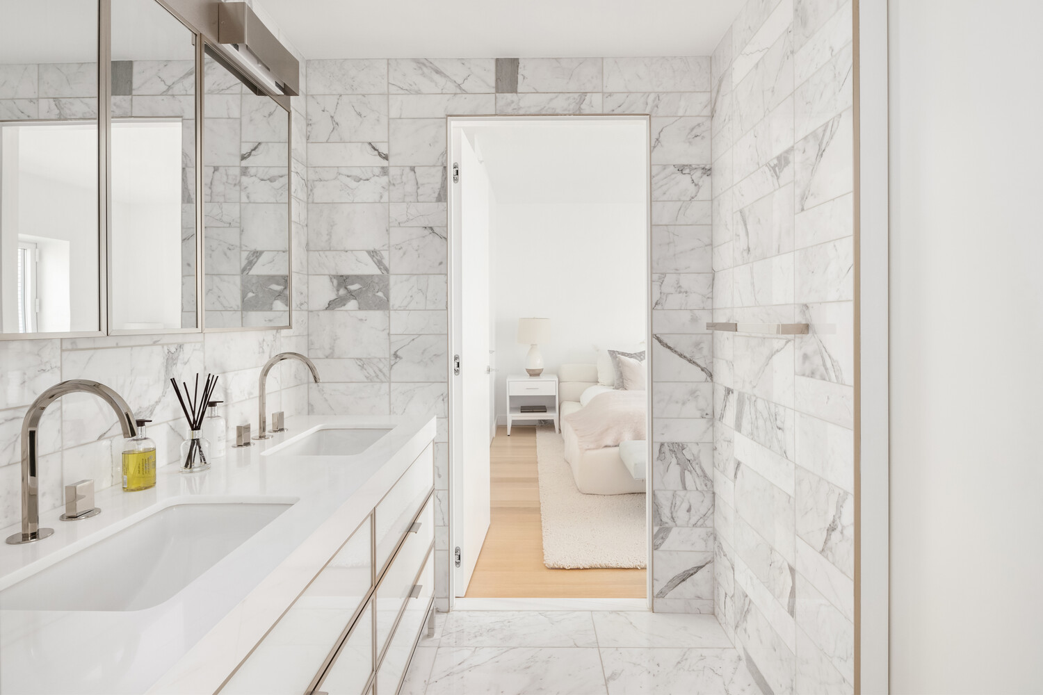 #17 photo, 135 W 52ND Street, Midtown , NY 10019