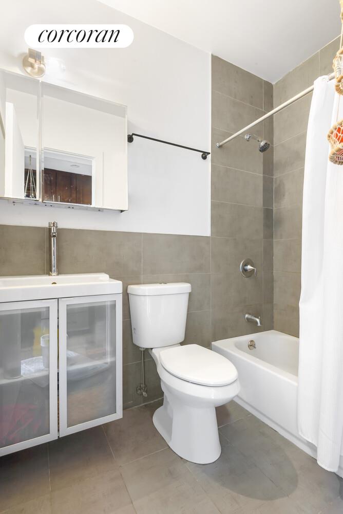 #6 photo, Brooklyn, Bushwick , NY 11237