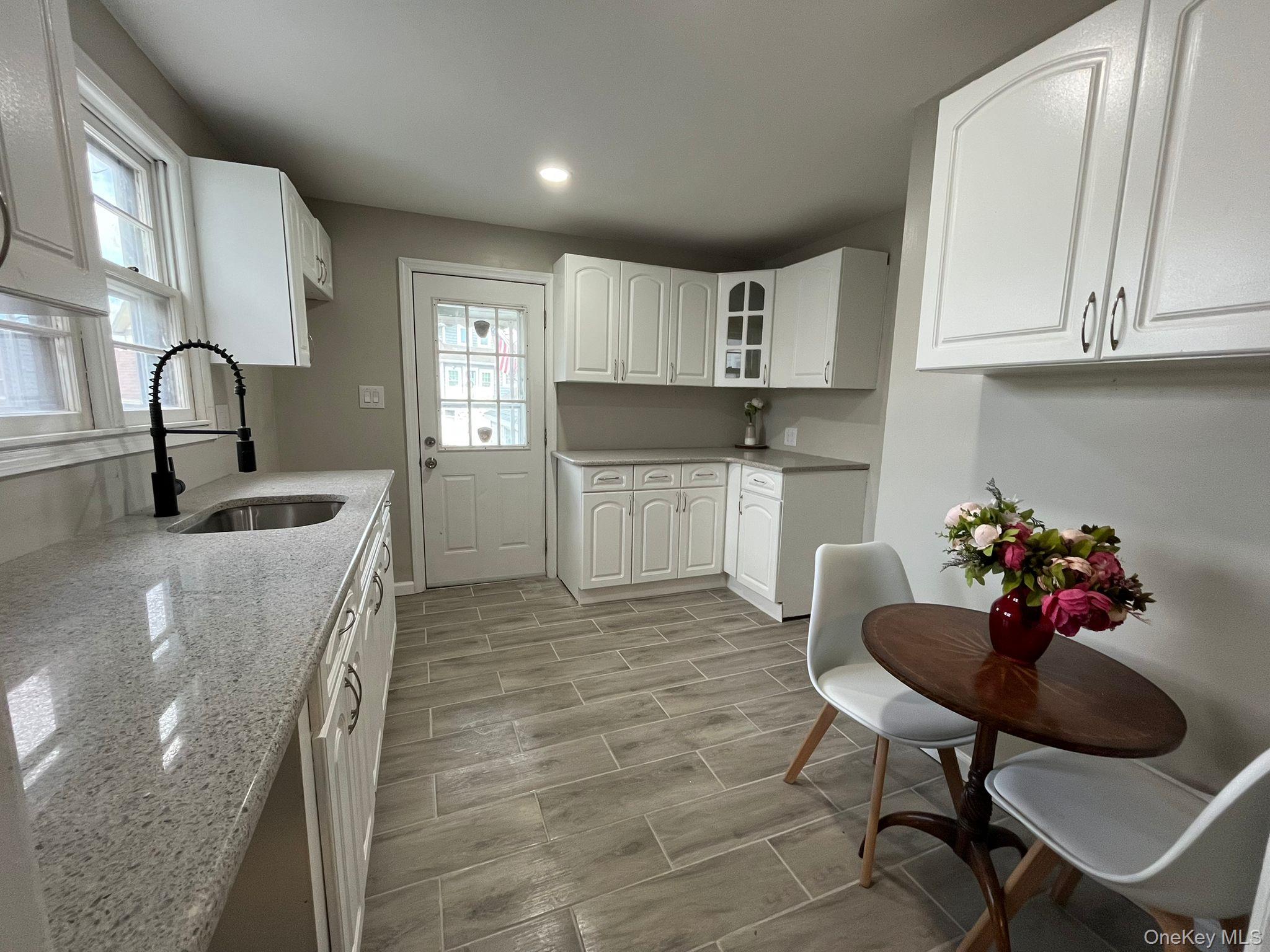 #9 photo, 64 West Avenue, Lawrence , NY 11559