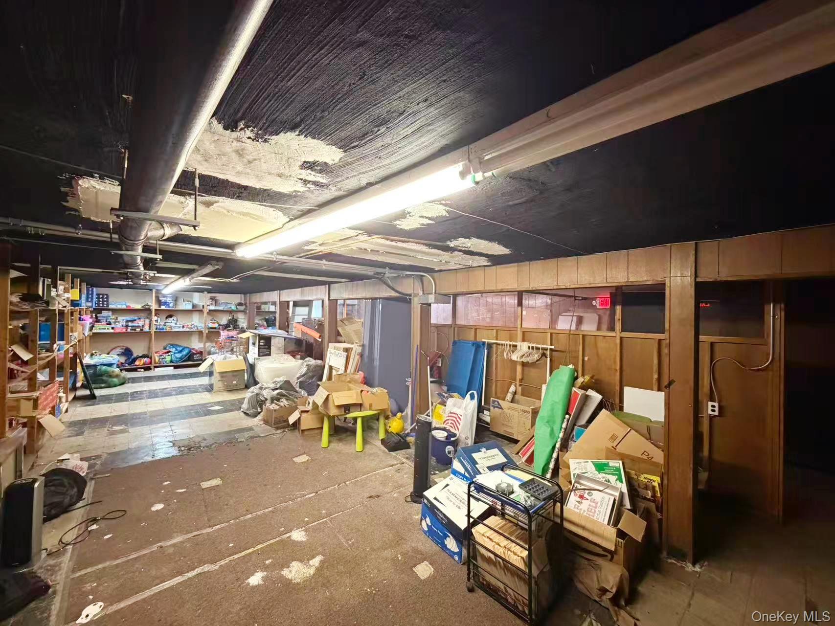 #12 photo, 192-11 Union Tpke, Fresh Meadows , NY 11366