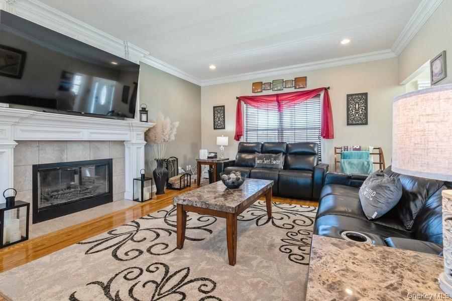 #10 photo, 49 Calverton (Canterbury) Court, Wading River , NY 11792