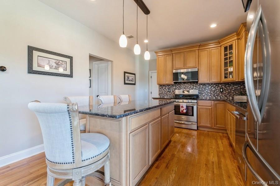 #16 photo, 49 Calverton (Canterbury) Court, Wading River , NY 11792