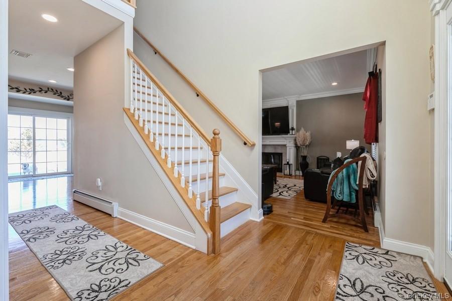 #6 photo, 49 Calverton (Canterbury) Court, Wading River , NY 11792