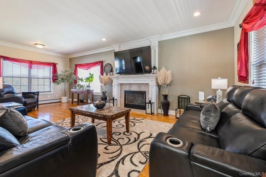 #8 photo, 49 Calverton (Canterbury) Court, Wading River , NY 11792