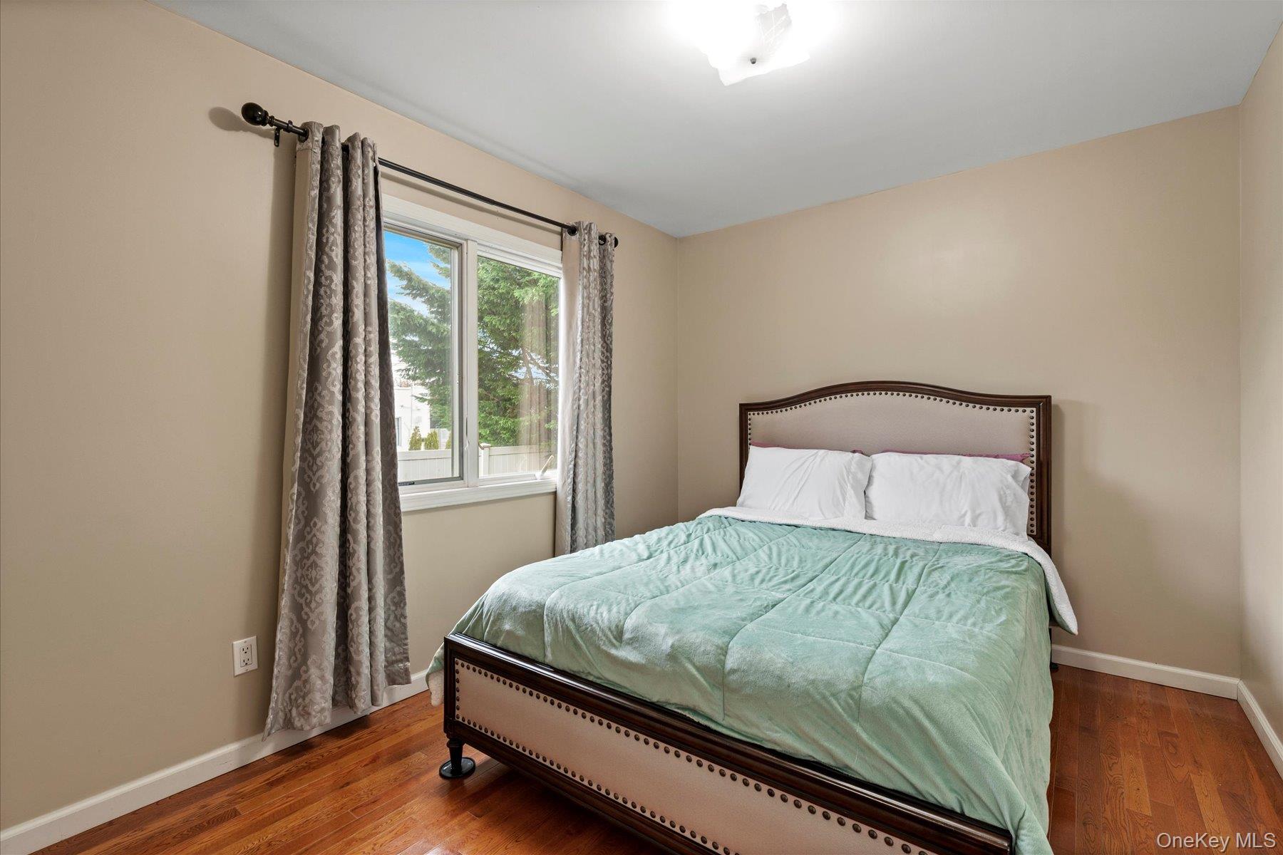 #12 photo, 2261 Willow Street, Wantagh , NY 11793