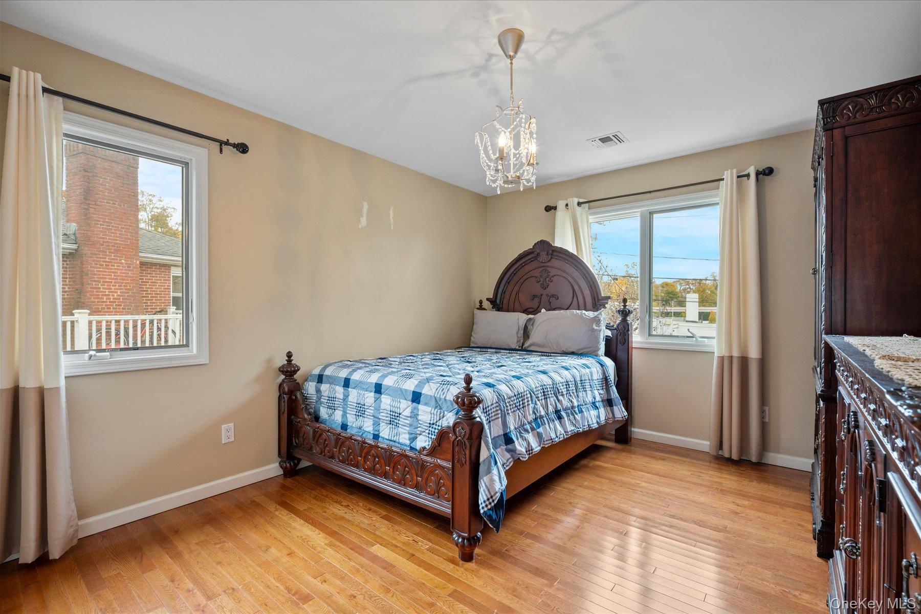 #13 photo, 2261 Willow Street, Wantagh , NY 11793