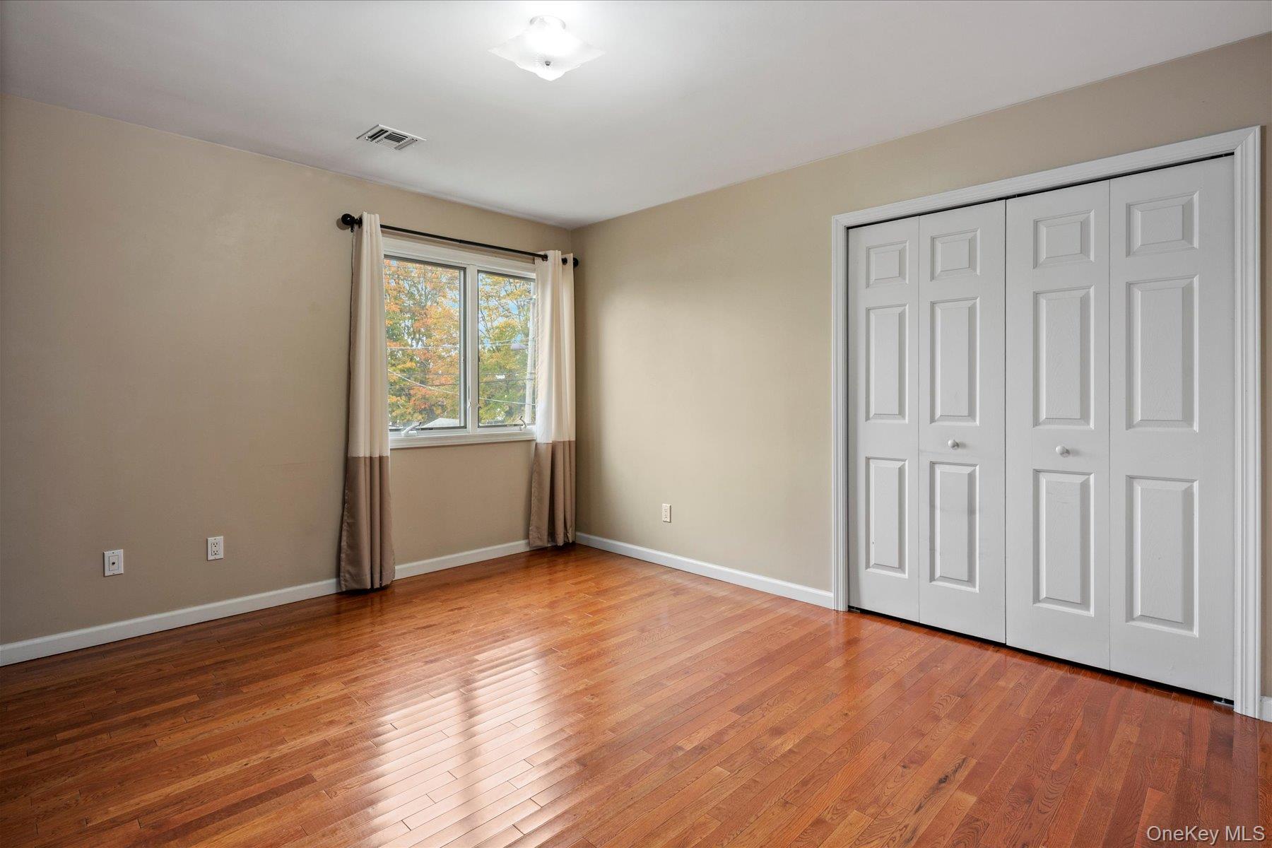 #16 photo, 2261 Willow Street, Wantagh , NY 11793