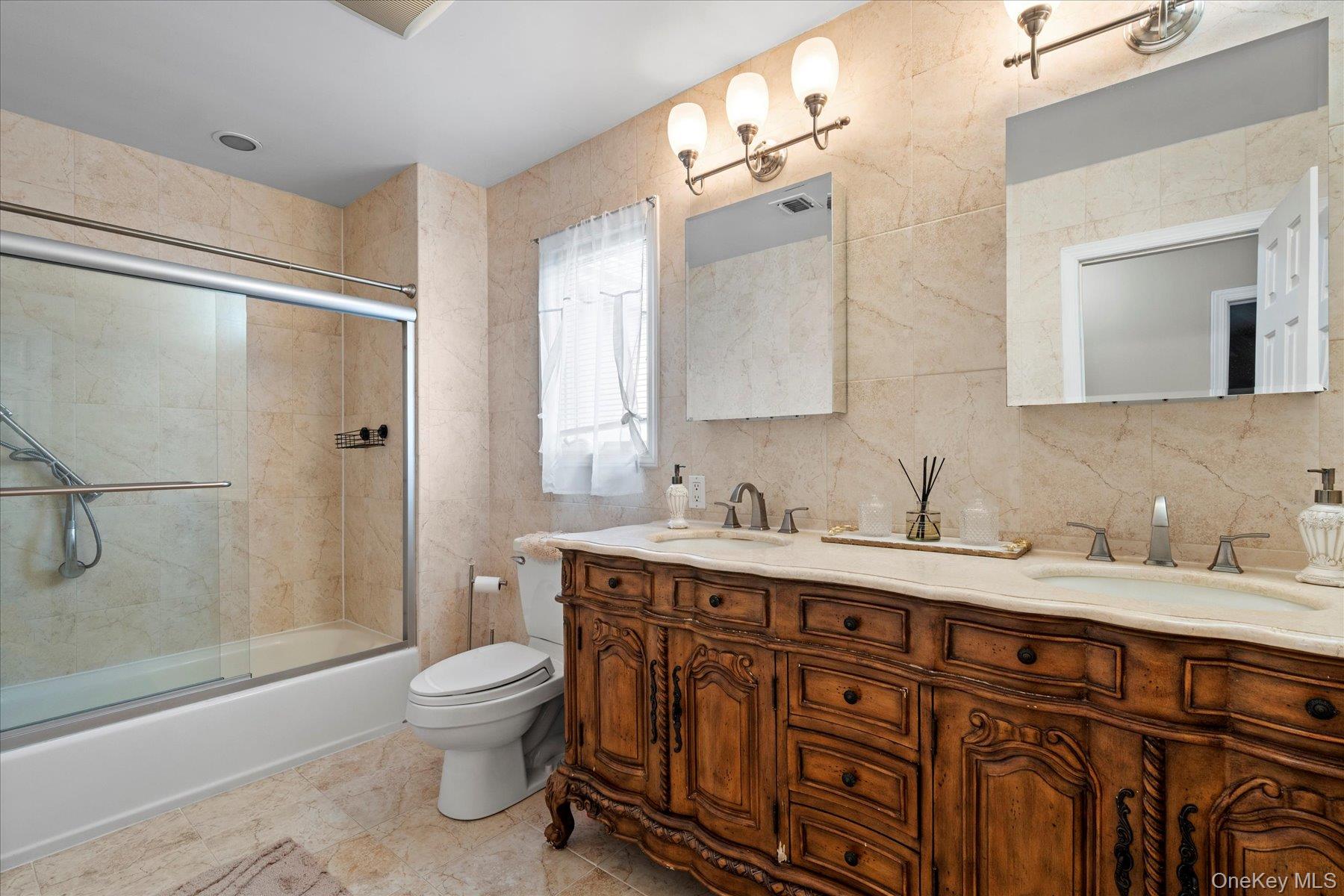 #17 photo, 2261 Willow Street, Wantagh , NY 11793