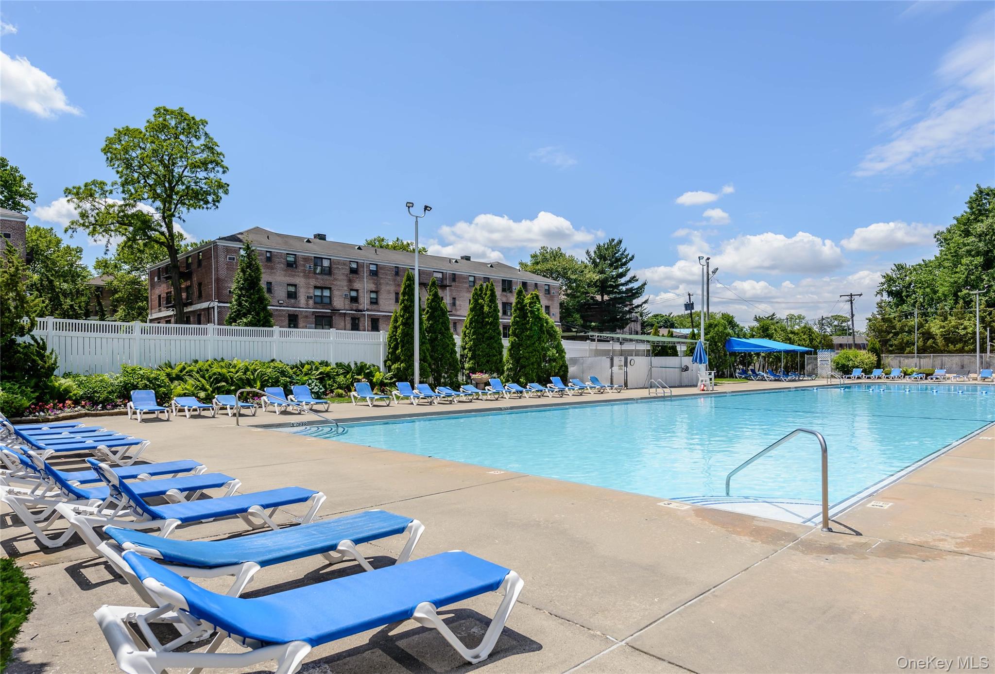 #17 photo, 1 East Mill Drive, Great Neck , NY 11021