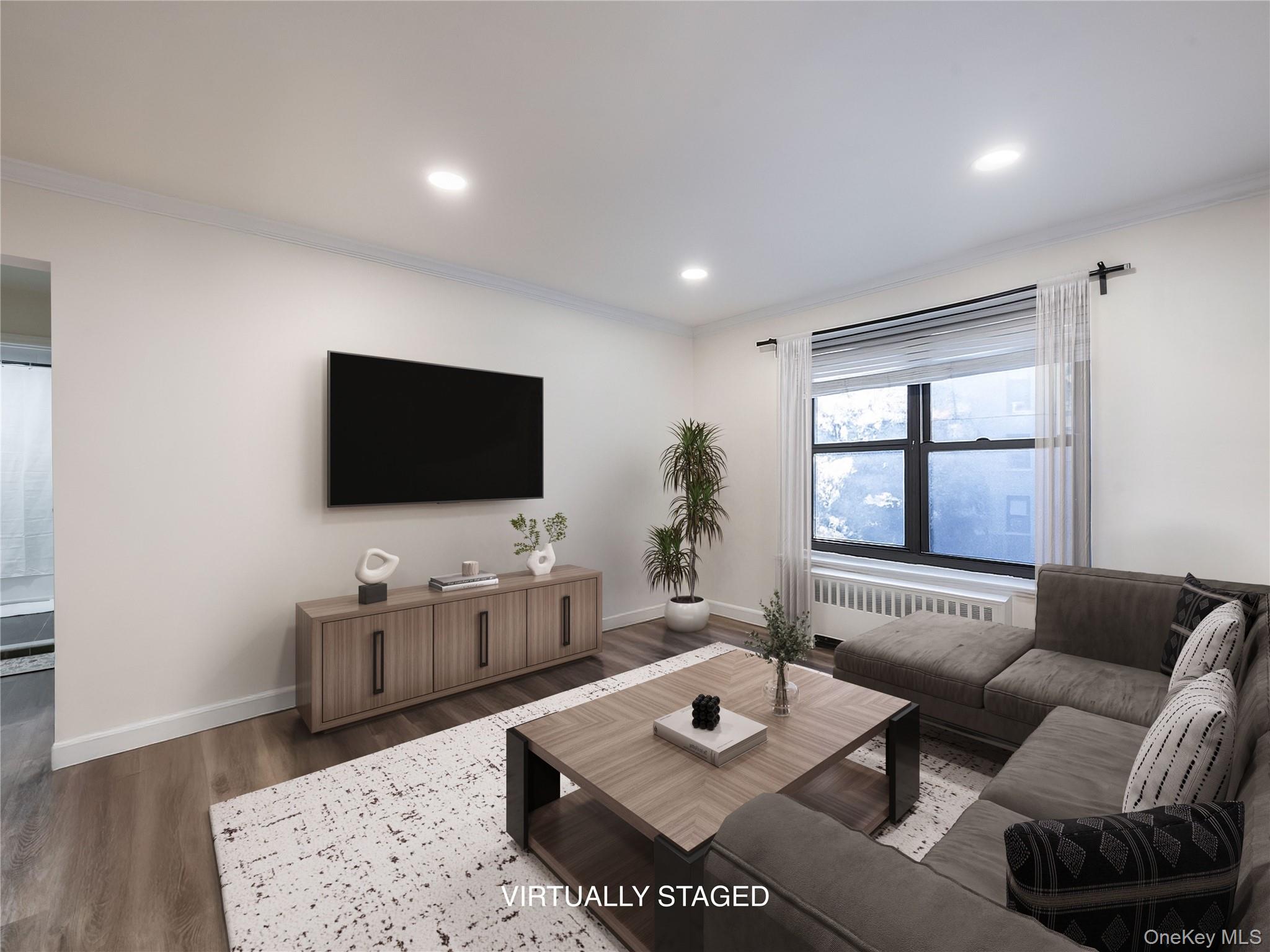 #7 photo, 1 East Mill Drive, Great Neck , NY 11021