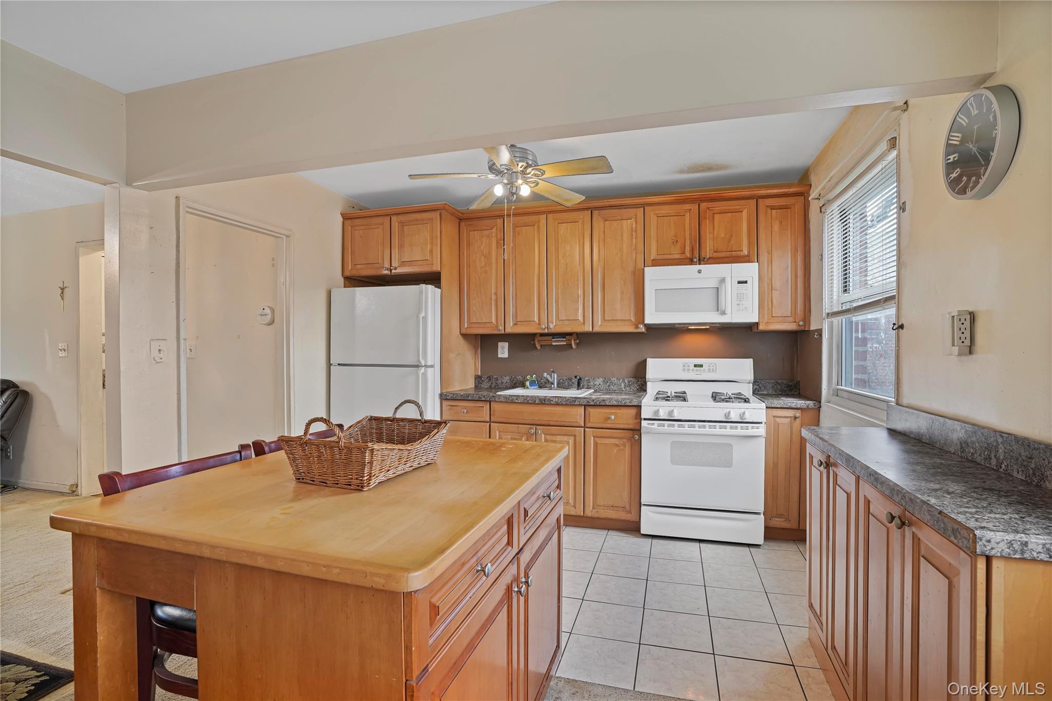 #4 photo, 155-27 89th Street, Howard Beach , NY 11414