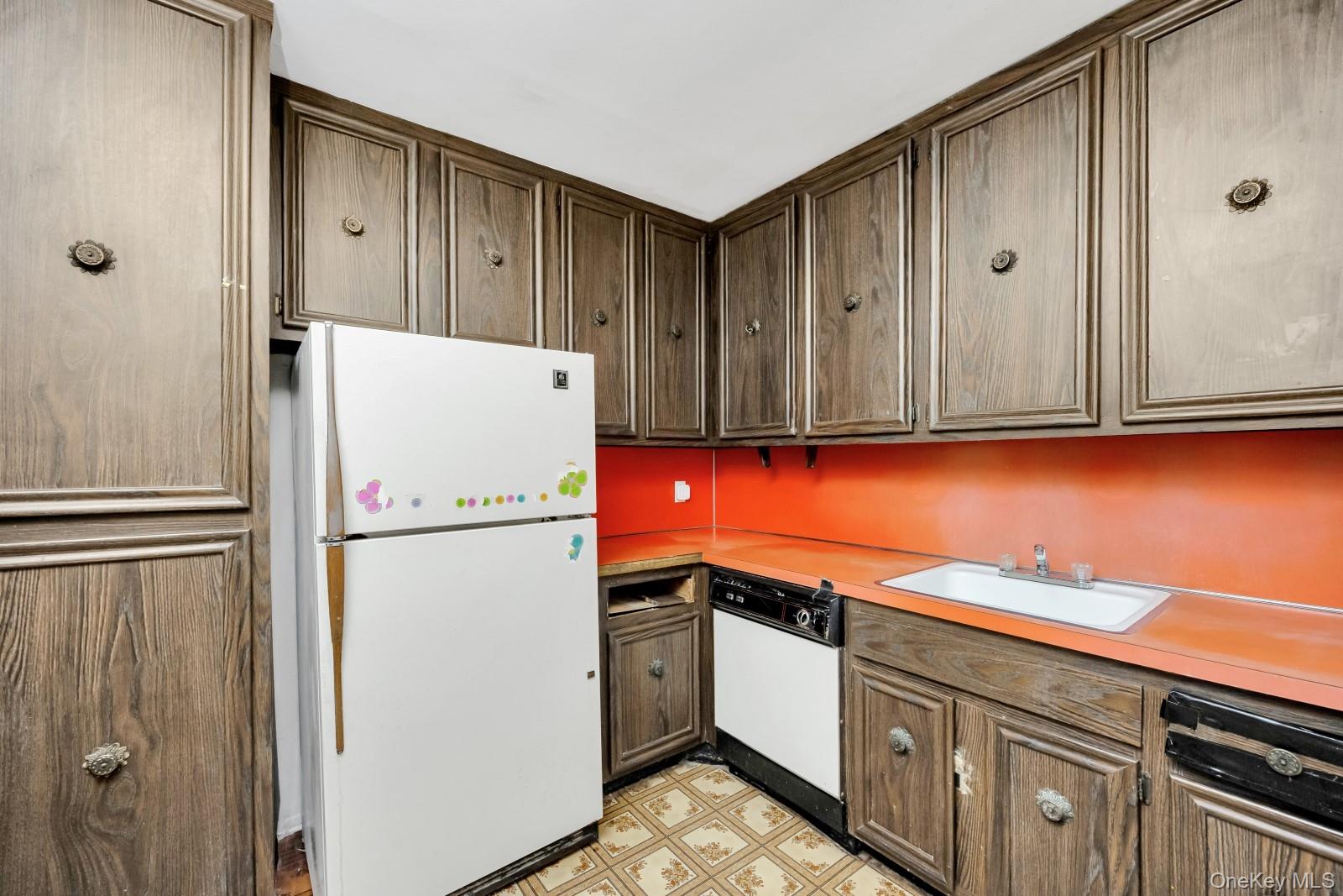 #11 photo, 214-14 23rd Avenue, Bayside , NY 11360