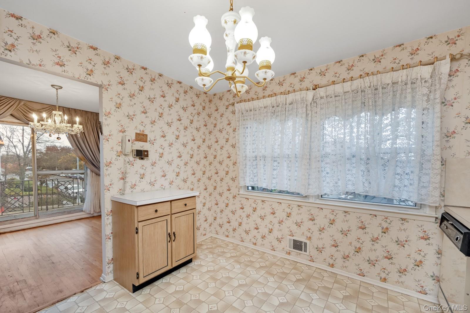 #19 photo, 214-14 23rd Avenue, Bayside , NY 11360