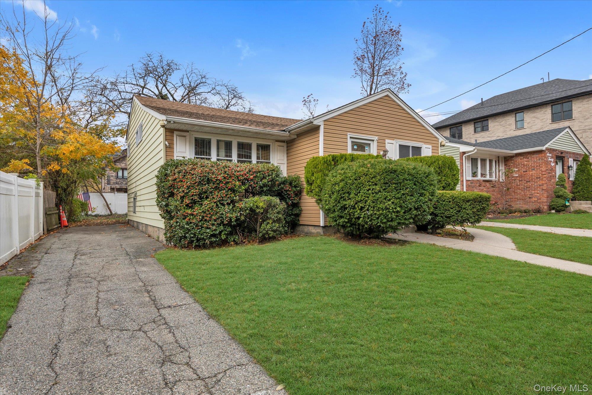 #16 photo, 732 128th Street, College Point , NY 11356