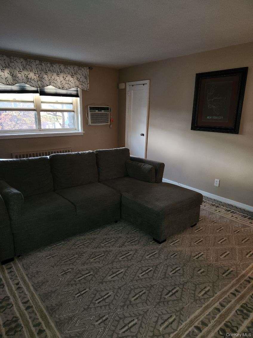 #9 photo, 58-14 251st Street, Little Neck , NY 11362