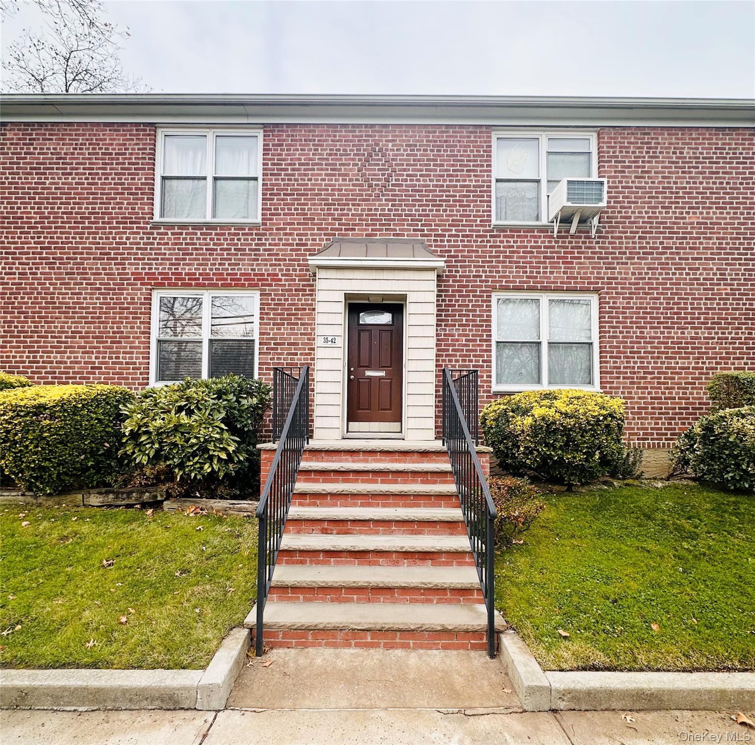 #1 photo, 35-42 205th Street, Bayside , NY 11361