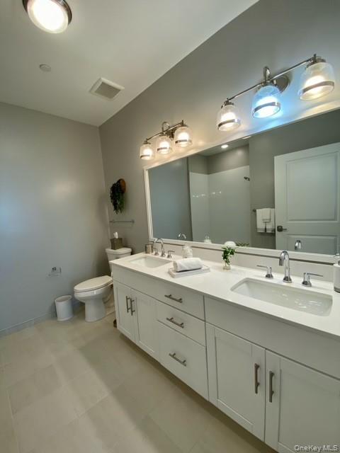 #12 photo, 75 E Hoffman Avenue, Lindenhurst , NY 11757