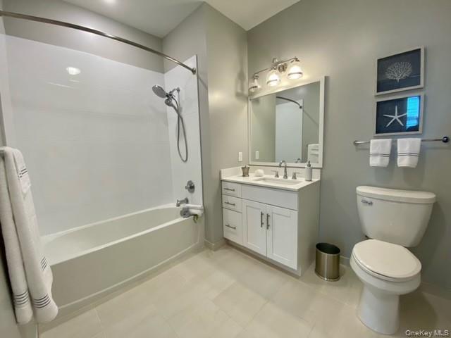 #14 photo, 75 E Hoffman Avenue, Lindenhurst , NY 11757