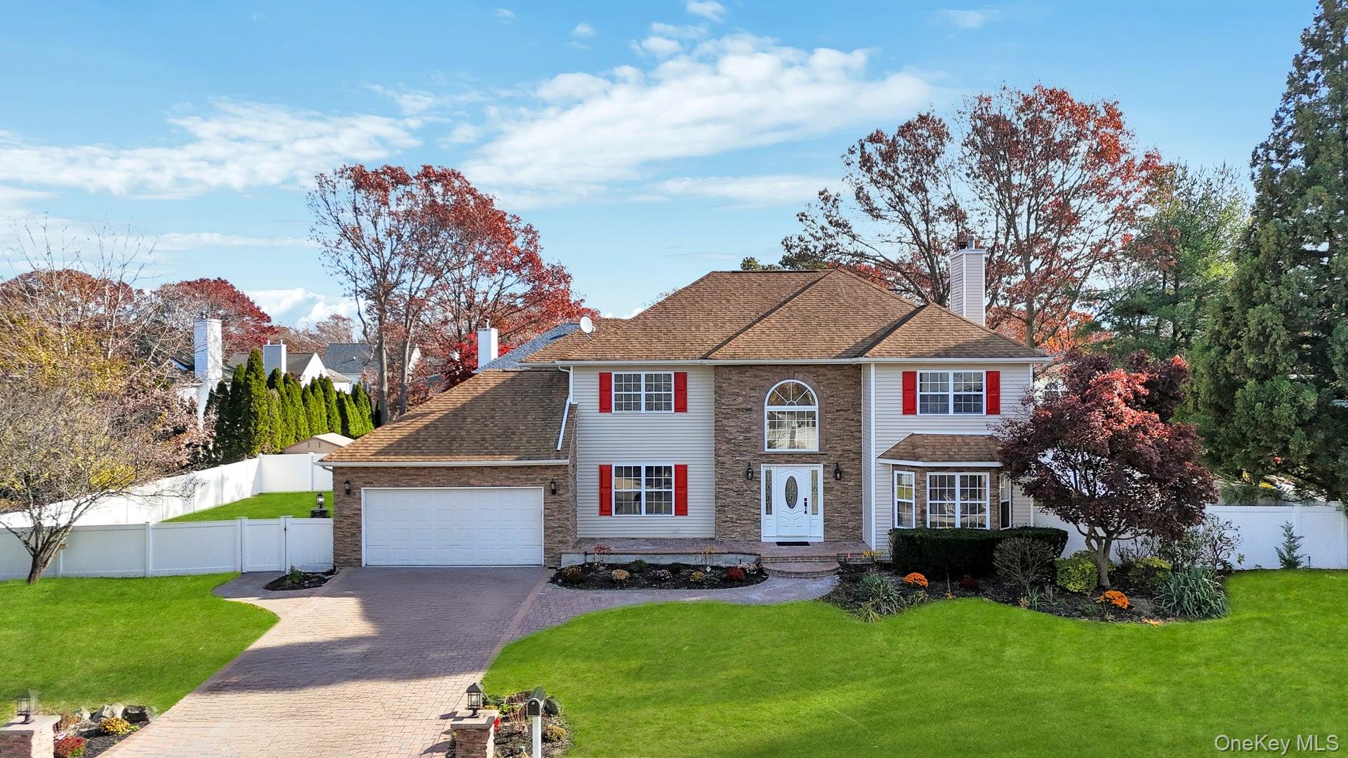 #2 photo, 14 Adamson Street, サフォーク郡 Selden , NY 11784