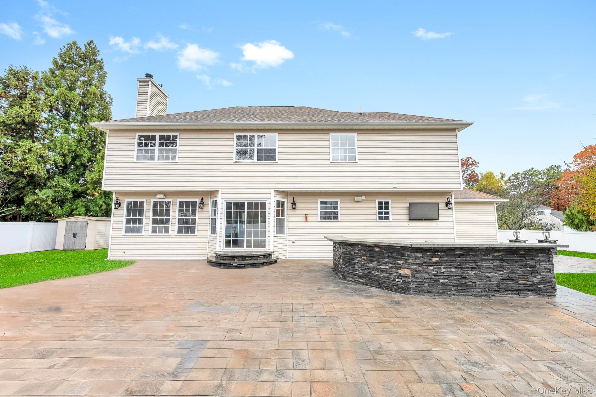 #8 photo, 14 Adamson Street, サフォーク郡 Selden , NY 11784