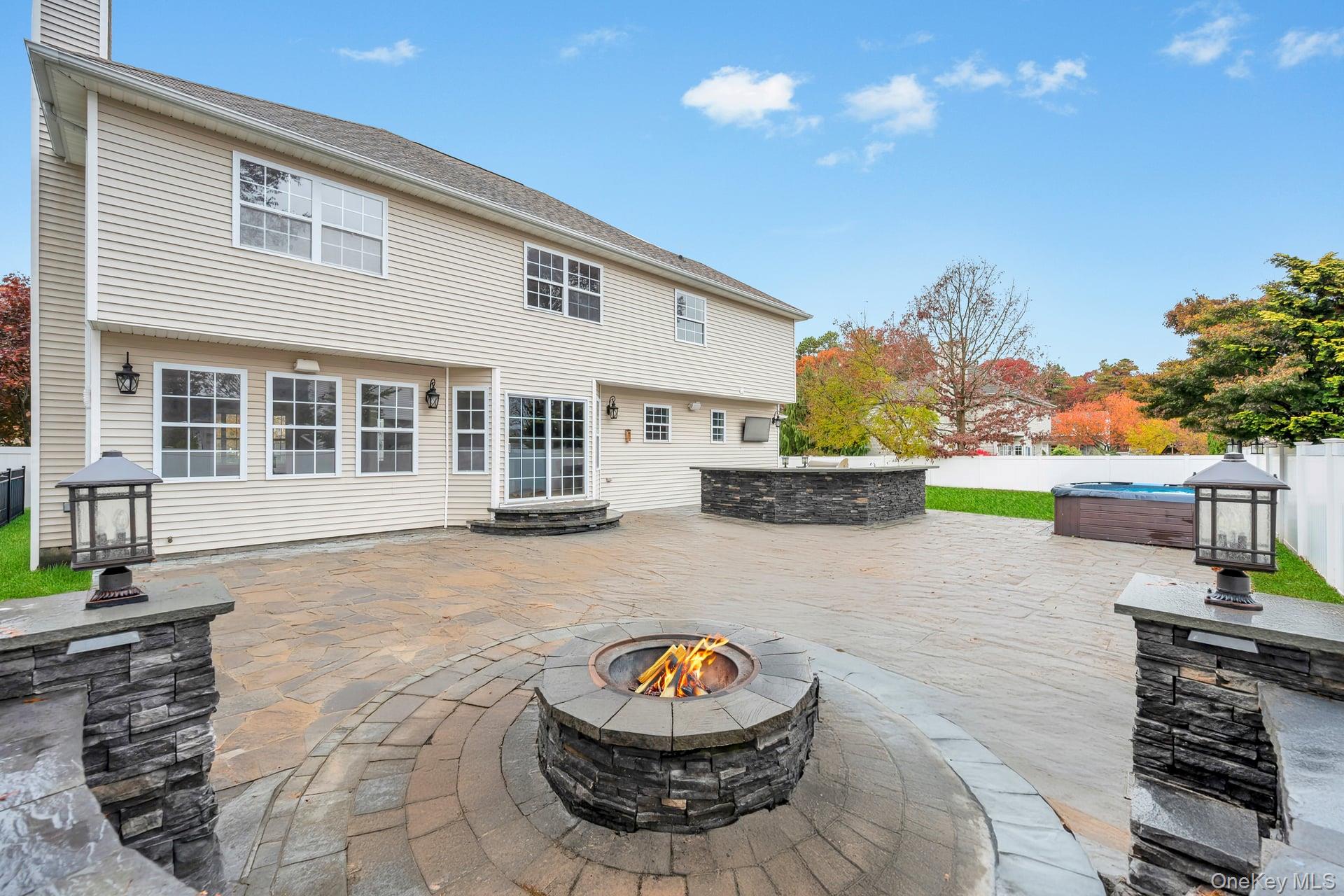 #9 photo, 14 Adamson Street, サフォーク郡 Selden , NY 11784